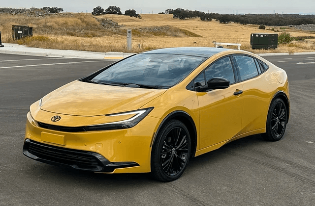 მეორადი Toyota Prius 2016–2022: რას უნდა მიაქციოთ ყურადღება ყიდვამდე